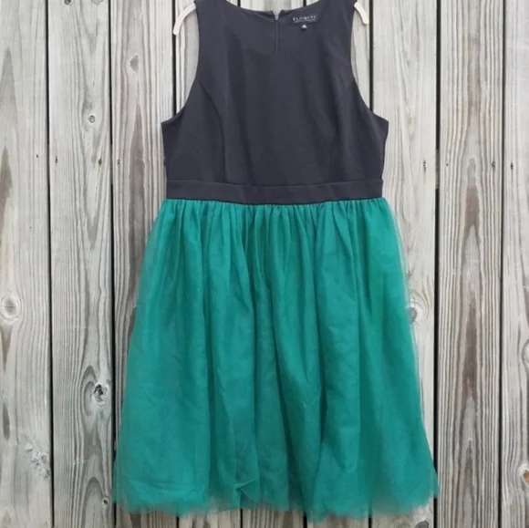 Eloquii black/jade green tulle knee length dress size 18 - Picture 2 of 5